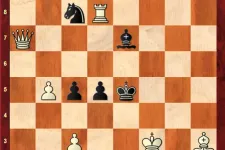 Sakkfeladvány: a legjobban védett mező sem mindig nyújt menedéket