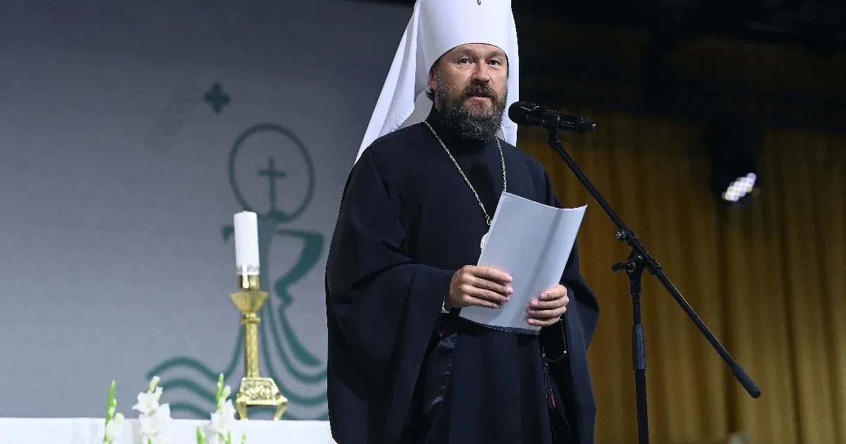 Megjelent egy videó, amin férfi mellé feküdt Hilarion metropolita, a Belügyminisztérium szerint zsarolták a felvétellel