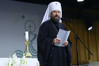 Megjelent egy videó, amin férfi mellé feküdt Hilarion metropolita, a Belügyminisztérium szerint zsarolták a felvétellel