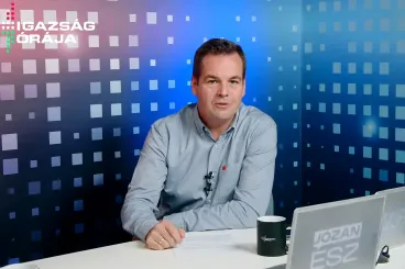 A Harcosok órája mutatja meg, hogyan próbálkozik a Fidesz a tiltás után is politikai hirdetésekkel