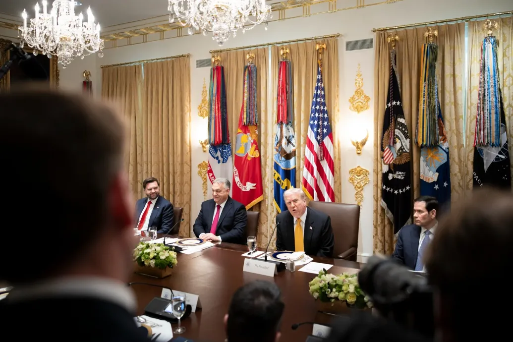 Political Capital: Trump kedveli Orbánt, de az amerikai érdekek kijelölik segítsége határait