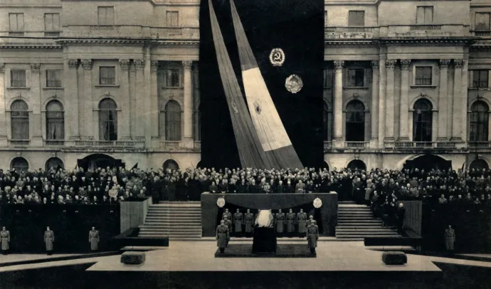 Gheorghe Gheorghiu-Dej temetése soha nem látott díszletek között zajlott – Fotó: Fototeca IICMER