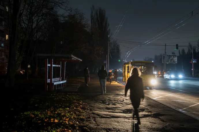 Az oroszok az ukrán energiainfrastruktúrát támadták, leállt az ország áramtermelése