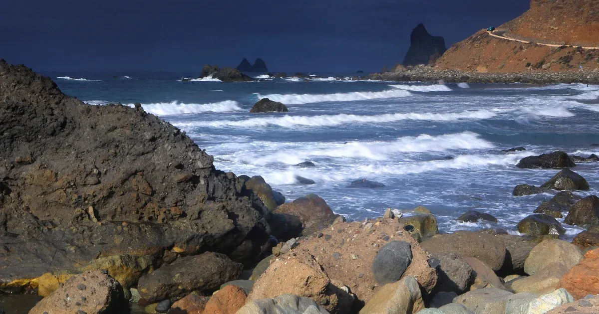 Több halottja is van a Tenerifén pusztító óriáshullámoknak