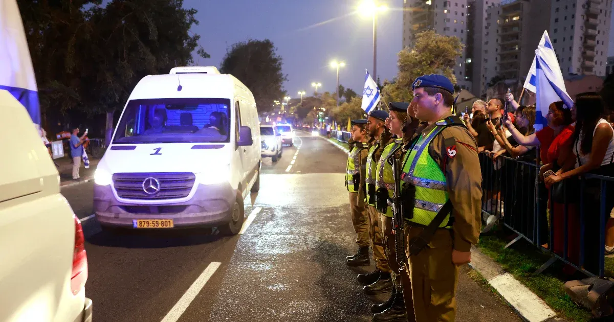Több mint egy évtizeddel ezelőtt megölt katona maradványait adta vissza Izraelnek a Hamász