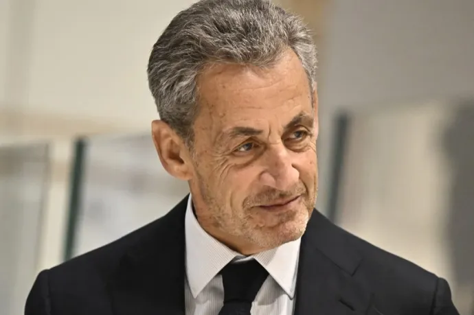Alig három hetet töltött börtönben, de könyvet írt a tapasztalatairól Nicolas Sarkozy