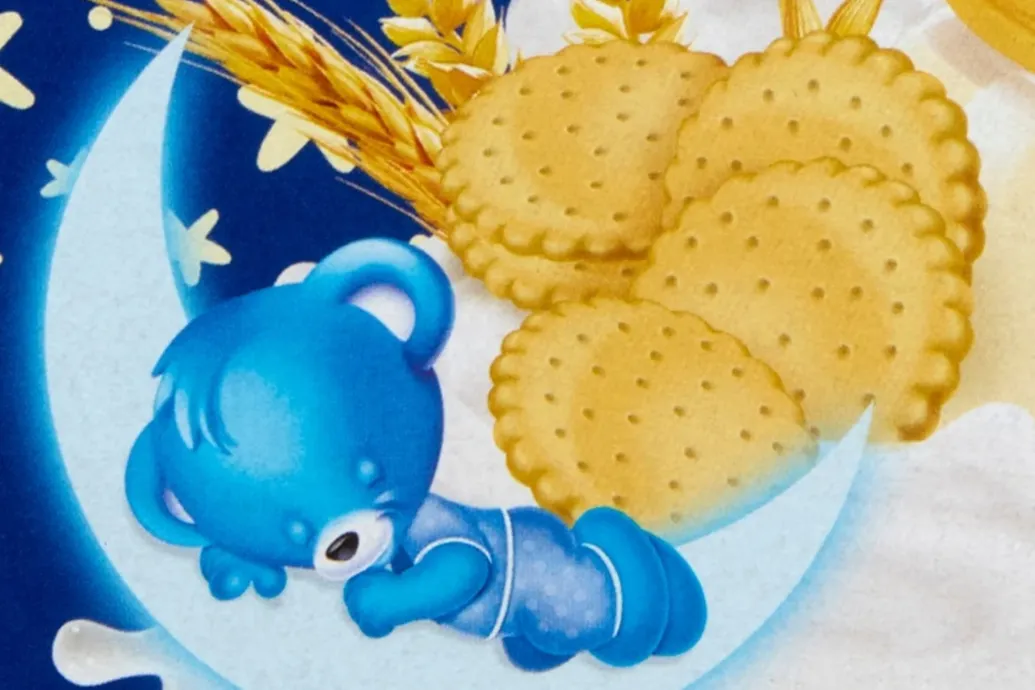 Penészgyanús kekszet és bébiételt hív vissza a fogyasztóvédelem