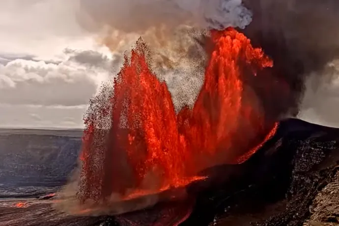 Annyi láva lövellt ki egy hawaii vulkánból, hogy öt másodpercenként megtöltött volna egy úszómedencét