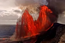 Annyi láva lövellt ki egy hawaii vulkánból, hogy öt másodpercenként megtöltött volna egy úszómedencét