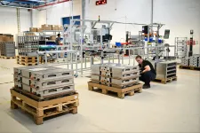 Újabb csapás az autóiparnak, drágulni kezdett a lítium