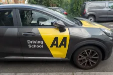 128-szor bukott meg az elméleti teszten egy tanulóvezető Nagy-Britanniában