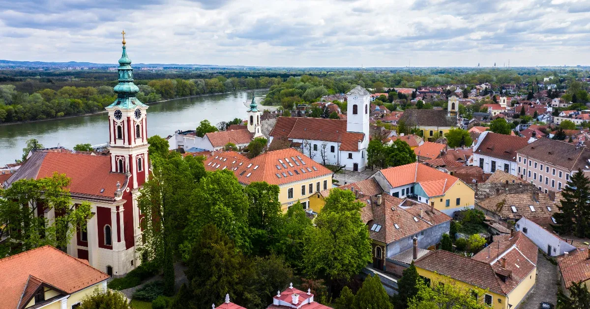 Péter döbbenten nézte a határozatot, kilencszeresére nőtt a telekadója