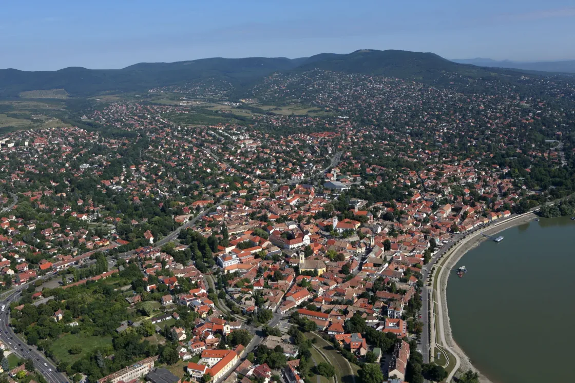 Péter döbbenten nézte a határozatot, kilencszeresére nőtt a telekadója