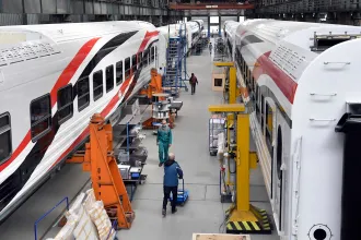 Amire az oroszoknál volt egy sajtológép, azt mi házilag kalapáltuk – így omlott össze a dunakeszi vonatgyártás