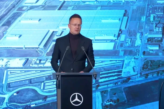 A Mercedes kutatás-fejlesztési központot hoz létre Kecskeméten, amihez a kormány 4,3 milliárd forintot ad