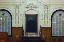 Száz ügyvéd ad ingyenes jogi tanácsot pénteken az anyagilag rászorulónak