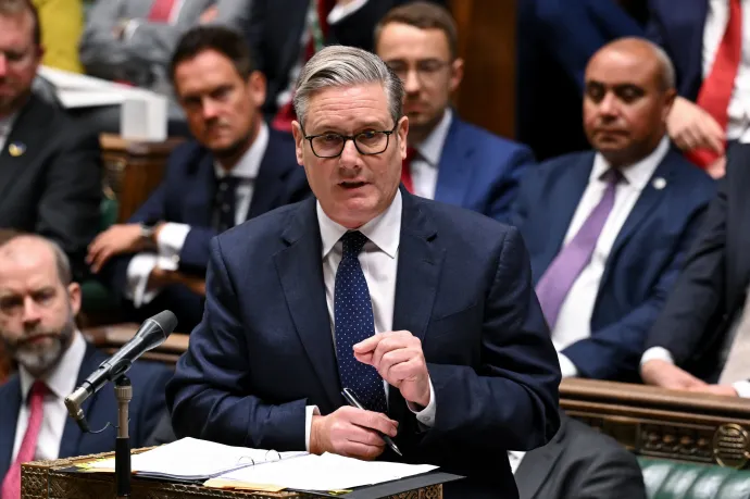 A brit miniszterelnök kiállt a BBC függetlensége mellett, miután Trump perrel fenyegeti a csatornát