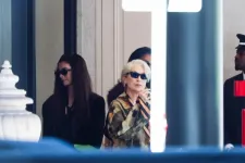 Megjelent Az ördög Pradát visel 2. első előzetese, alig 51 másodperc lett