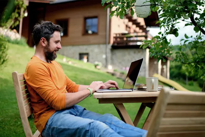 Rugalmassággal a munka és a magánélet egyensúlyáért (x)