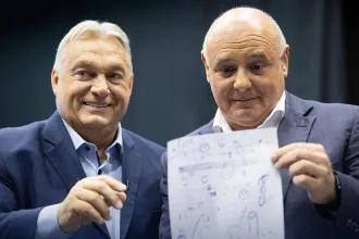 Mit lehet valójában kiolvasni abból, amit Orbán Viktor rajzolgatott az interjúja közben?