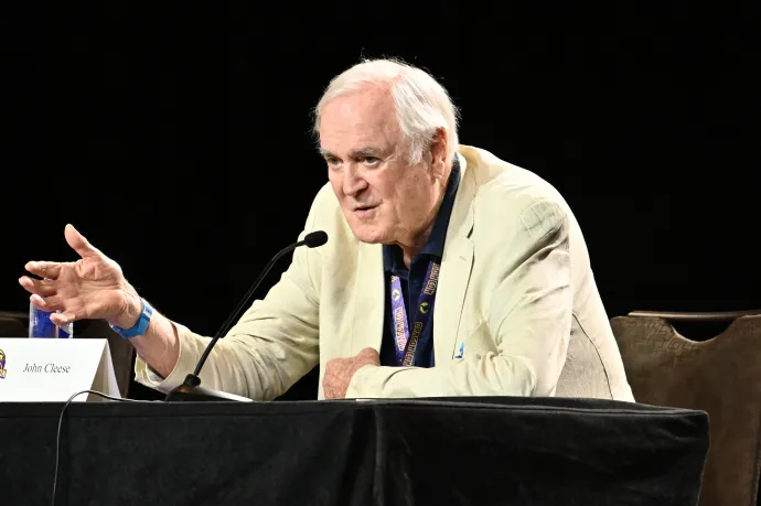 Lemondta az izraeli fellépéseit John Cleese