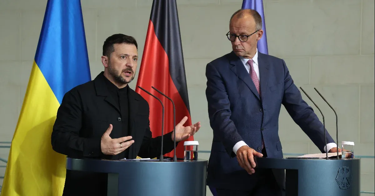 A német kancellár azt mondta Zelenszkijnek, hogy a fiatal ukrán férfiak maradjanak Ukrajnában és szolgálják a hazájukat