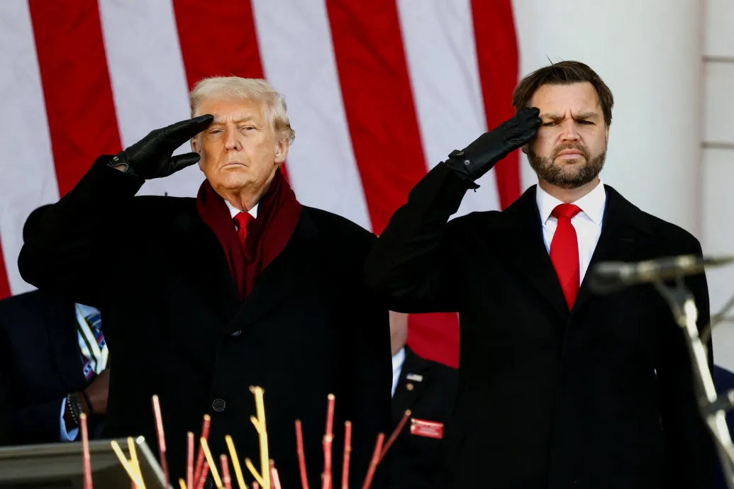 J. D. Vance még nem gondolkozik az elnökjelöltségen, most a félidős választás a fontos