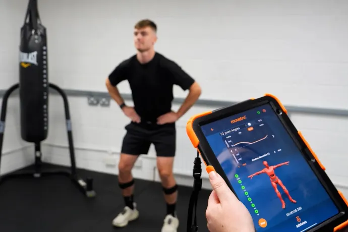 Az eszköz, ami időben szól a sportolónak, ha sérülésveszélyt észlel