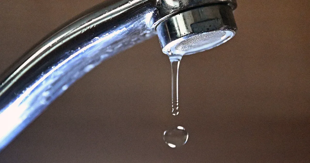 A nagykőrösiek szerint ihatatlan a víz, a szolgáltató szerint alkalmas emberi fogyasztásra