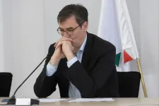 Bajban Budapest: a kormányra várnak a szakszervezetek és Karácsony is, aki már a Karmelitában is sátrazna