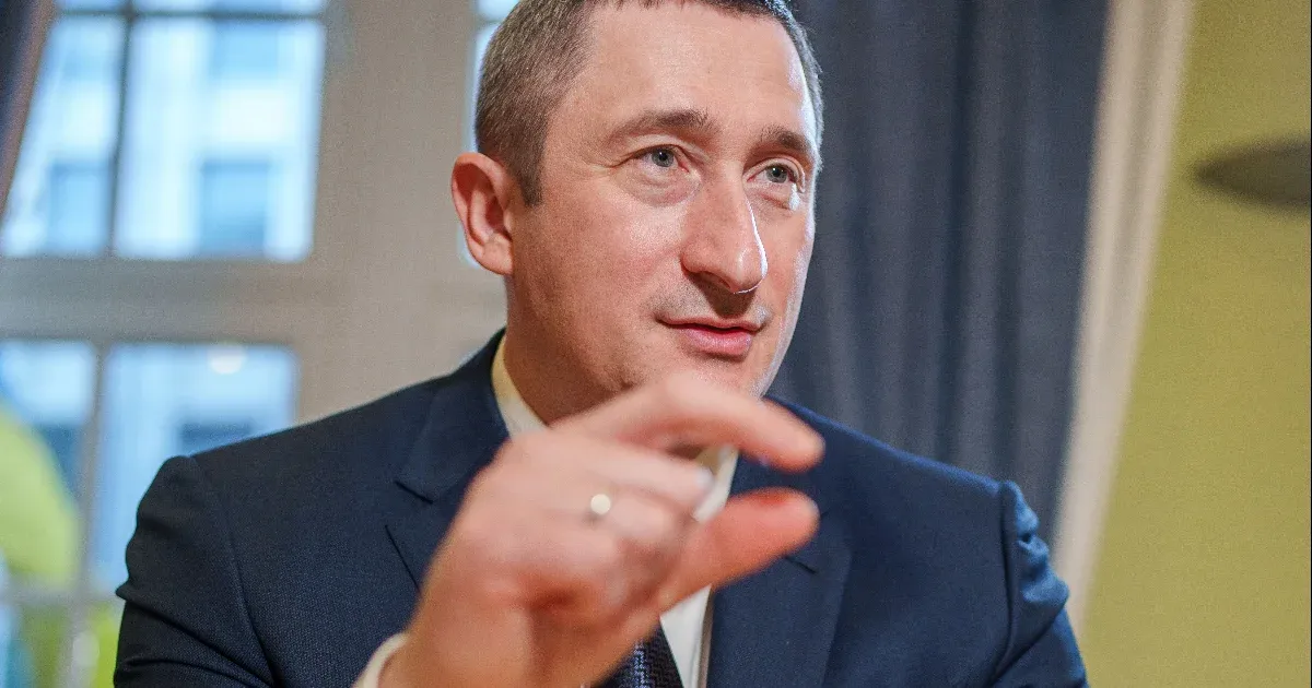 Letartóztatási parancsot adtak ki Zelenszkij egykori bizalmasa ellen