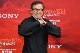 Jackie Chan térde sajog, válla fáj, de 71 évesen is tolja az akciójeleneteket