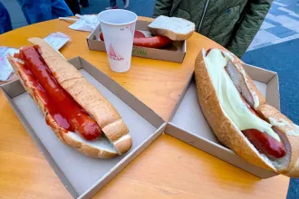 Ez itt húszezer forint az asztalon – megnyíltak a belvárosi karácsonyi vásárok