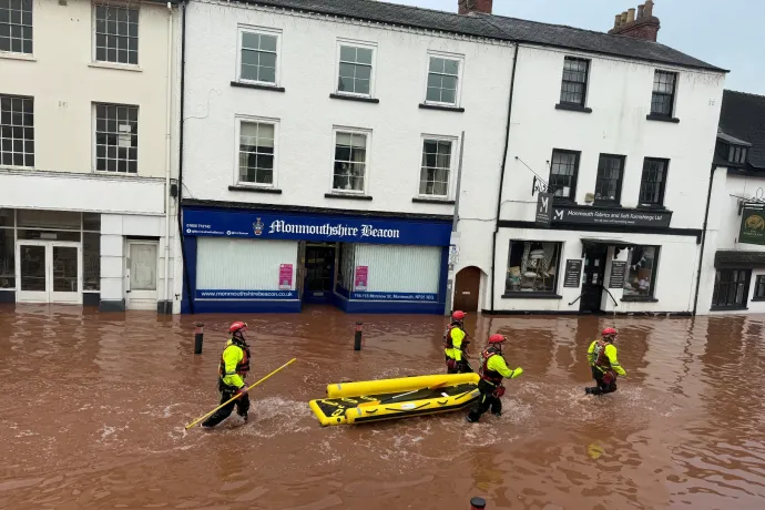 Már három áldozata és több tucat sérültje van a Claudia viharnak Portugáliában