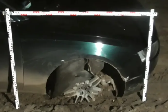 Két autót is elrabolt egy gázriasztó fegyverrel fenyegetőző férfi