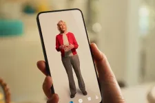 Halott nagymamát másoló mesterséges intelligenciával borzolja a kedélyeket egy volt Disney-sztár