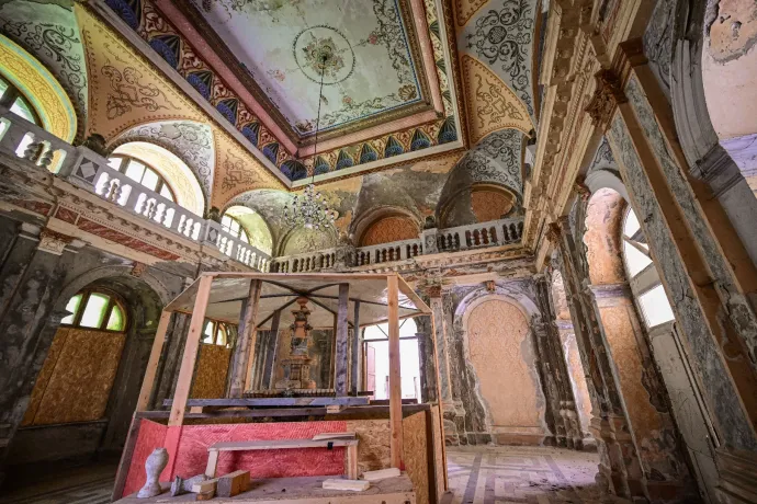 Ítéletet hirdettek Herkulesfürdő ellopásának ügyében, 19 ingatlant kap vissza a román állam