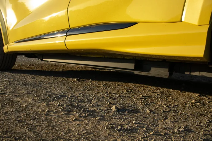 Szabad szemmel is jól látható az akkucsomag – óvatosan a padkákkal is! – Fotó: Macsuga János