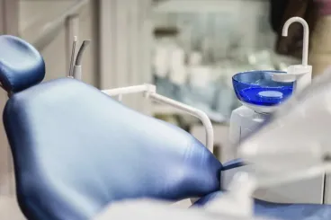 Felfüggesztették a fővárosi fogászat tevékenységét, ahol meghalt egy kétéves kislány kezelés közben