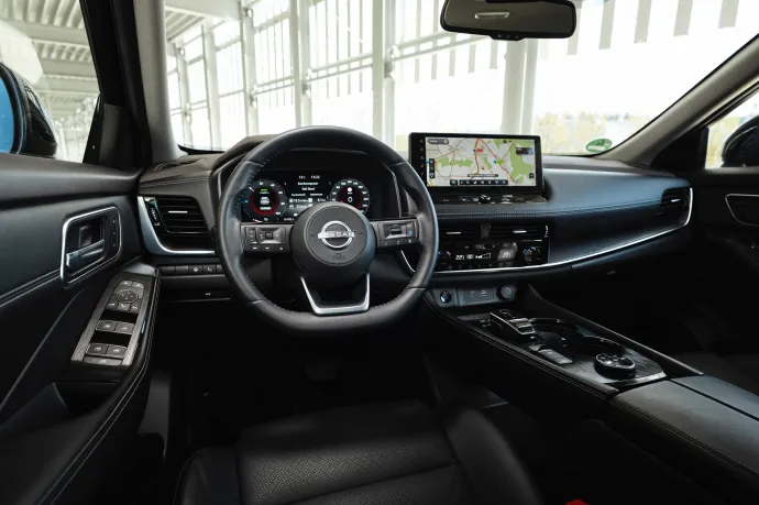 Minőségi a Nissan beltere, 575-ről 1396 literre bővíthető a csomagtartója, de versenytársaiénál kisebb a terhelhetősége – Fotó: Rossen Gargolov / autóMAGAZIN