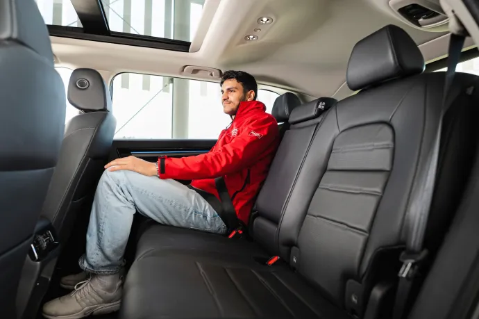 Jó minőségű a Honda beltere, alaphelyzetben 587, ledöntött ülésekkel 1642 literes a csomagtartója, kényelmesek az ülései, a hátsók háttámlája 16 fokozatban állítható – Fotó: Rossen Gargolov / autóMAGAZIN