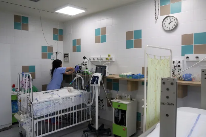 Egy kórházban sincs még éles beléptetőrendszer, de ahol már telepítették, ott használni kell