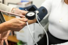 Magas vérnyomáshoz vezethet a krónikus fájdalom