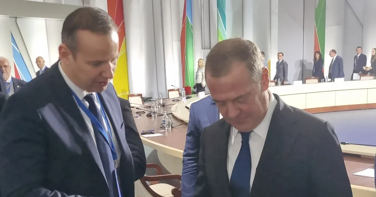 Kárpátaljáról szóló dokumentumot adott át Medvegyevnek Toroczkai László