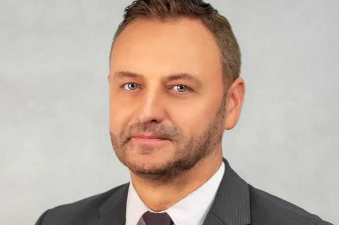 Lemondott a hajdúböszörményi alpolgármester, mert a polgármester a Tisza jelöltje lett