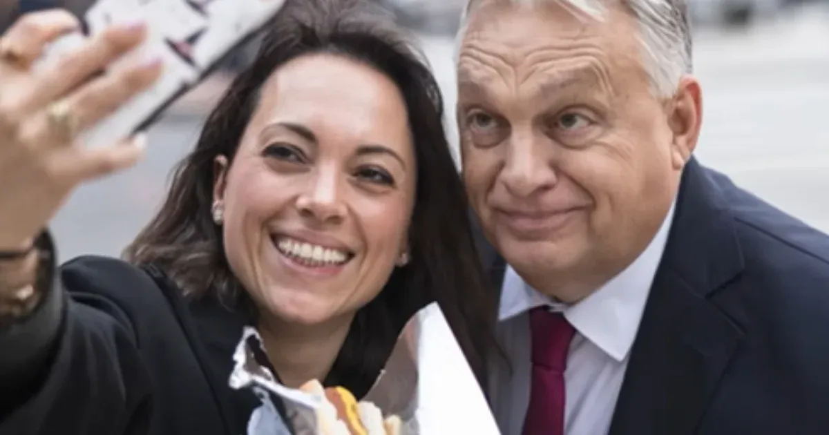 Orbán Viktor és lánya hot dogozása Washingtonban Orbán Viktor és lánya hot dogozása Washingtonban