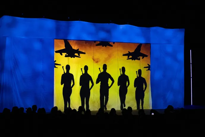 Már nem félnek annyira a háborútól a magyarok, mint két éve, de egyre kevesebben támogatnák Ukrajnát