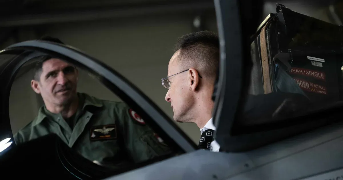 Szijjártó azután szólt be a NATO-nak, hogy a szövetség hetekkel korábban megmutatta, mekkora fölényben van az orosz légierővel szemben