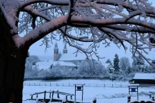 Hólepte tájra ébredt Hargita megye