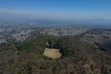 A focipálya, amit ráraktak egy mexikói vulkán tetejére